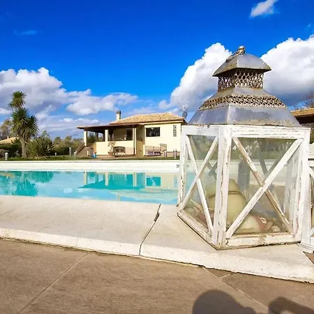 Villa Annetta Con Piscina Per 10 Persone Con 4 Bagni E 4 *